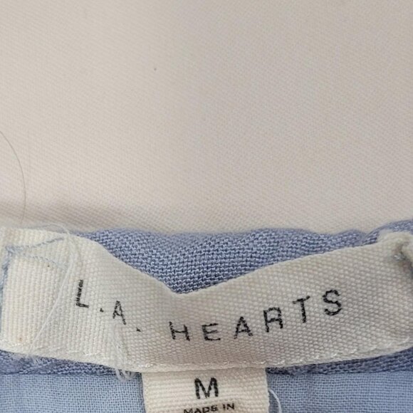 Liz Claiborne Blouse & LA Hearts Vest Bundle - Picture 4 of 6